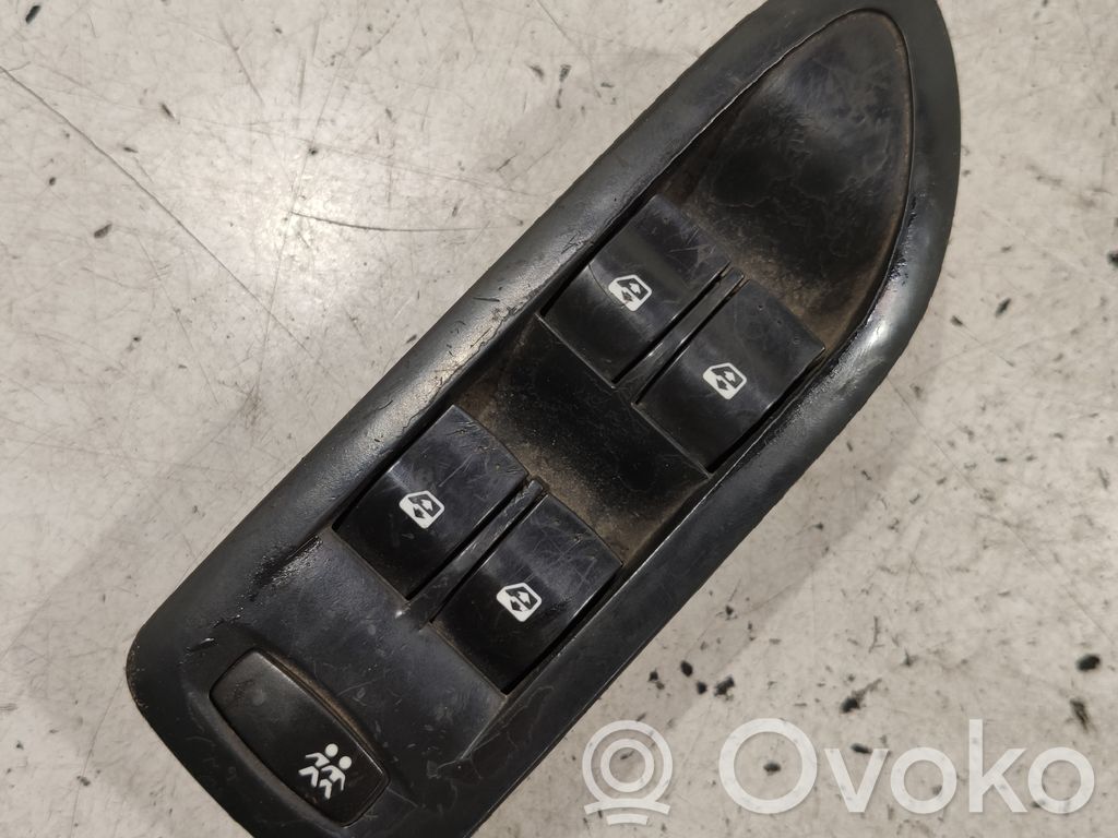 Renault Laguna II Electric window control switch 