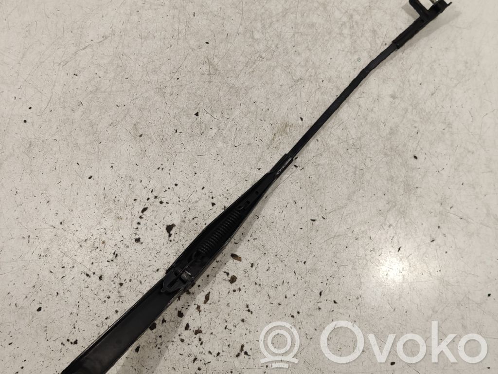 Ford Focus Front wiper blade arm 