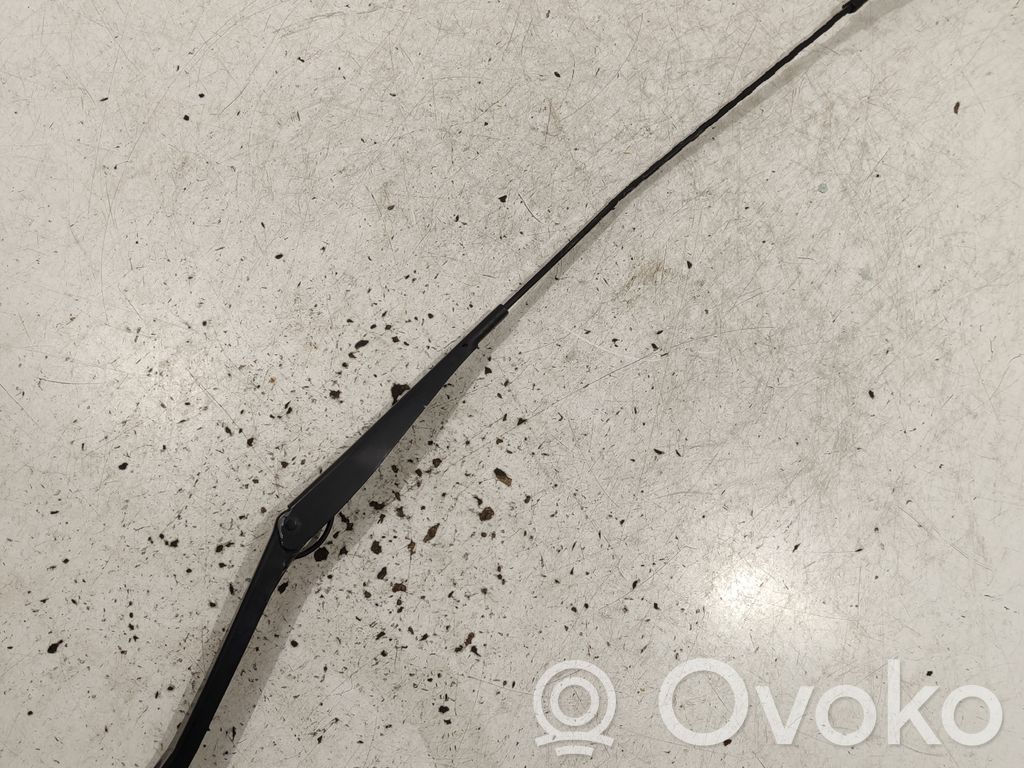 Ford Focus Front wiper blade arm 