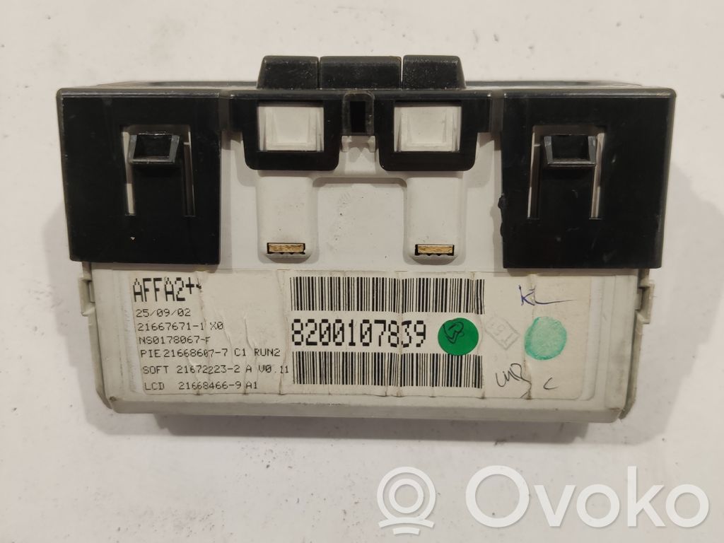 Renault Megane II Screen/display/small screen 