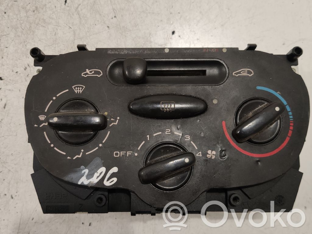 Peugeot 206 Climate control unit 