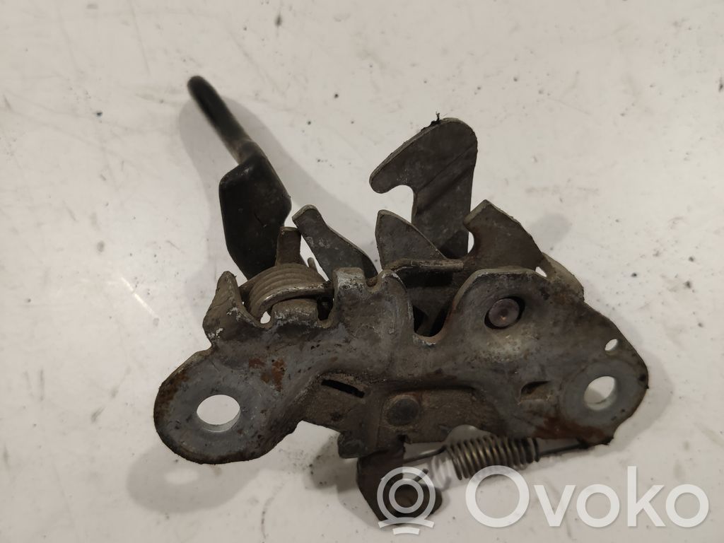 Engine bonnet/hood lock/catch