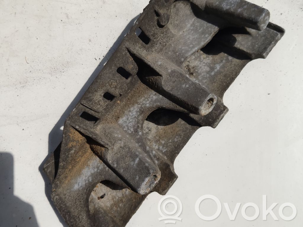 Renault Scenic I Engine mounting bracket 