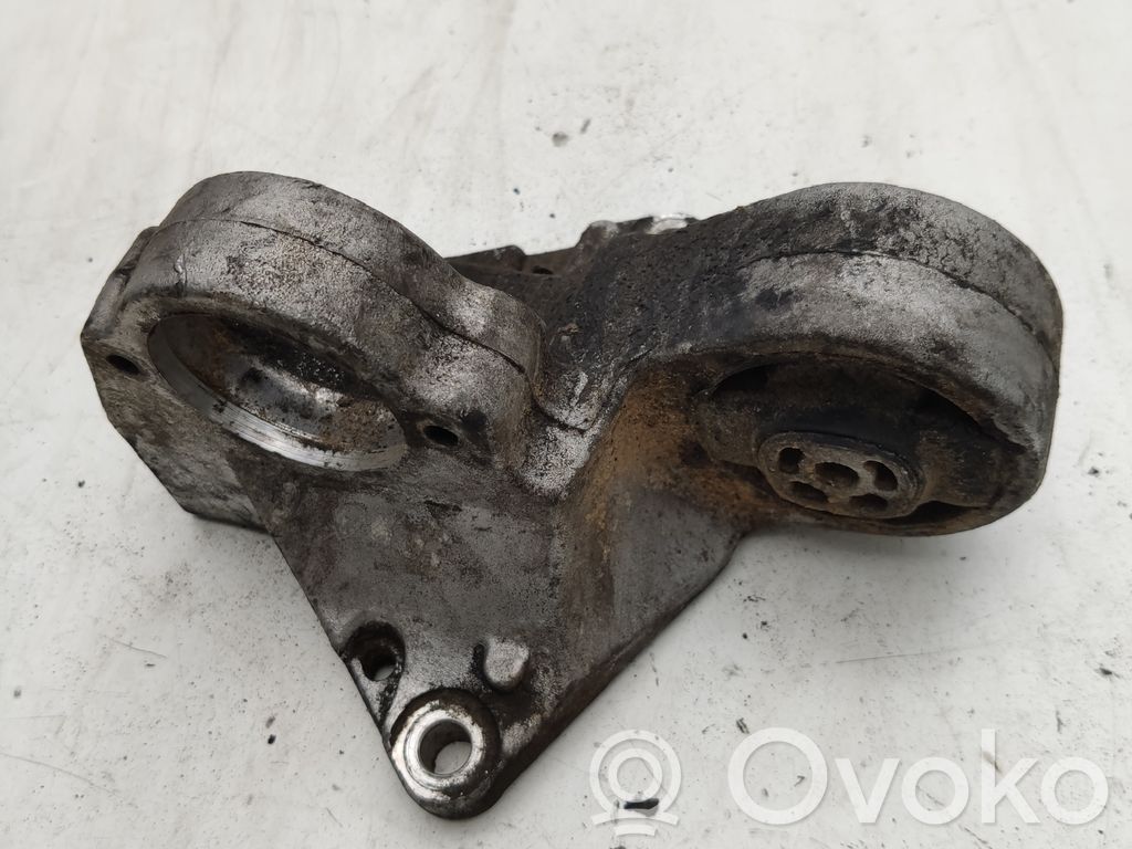 Citroen C5 Driveshaft support bearing bracket 