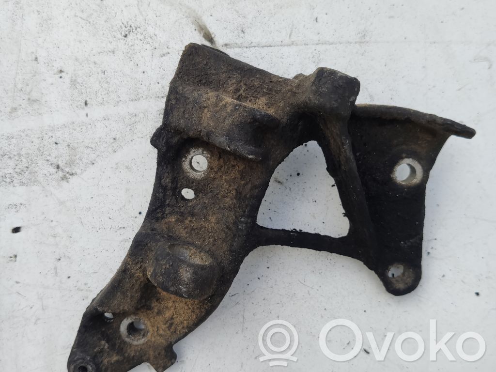 Citroen C4 I Picasso Engine mounting bracket 