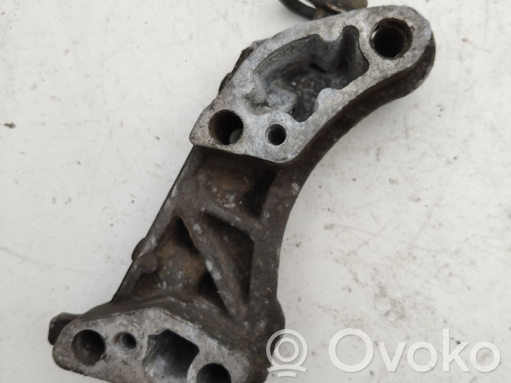 Citroen C2 Engine mounting bracket 