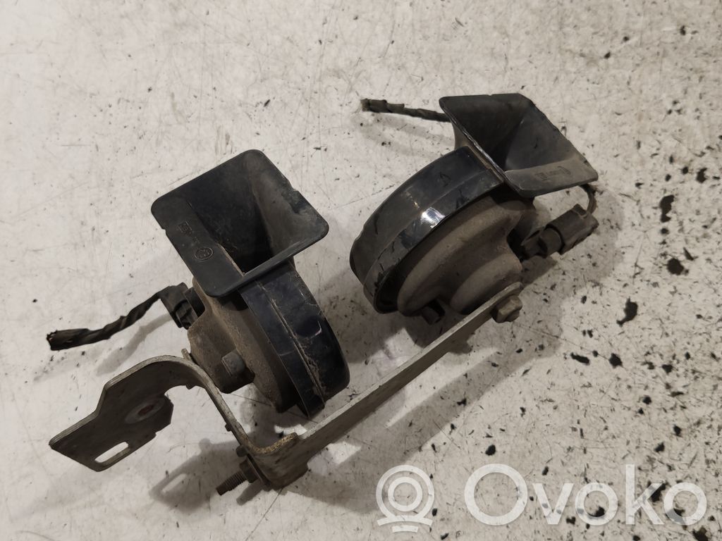 BMW 5 E60 E61 Horn signal 