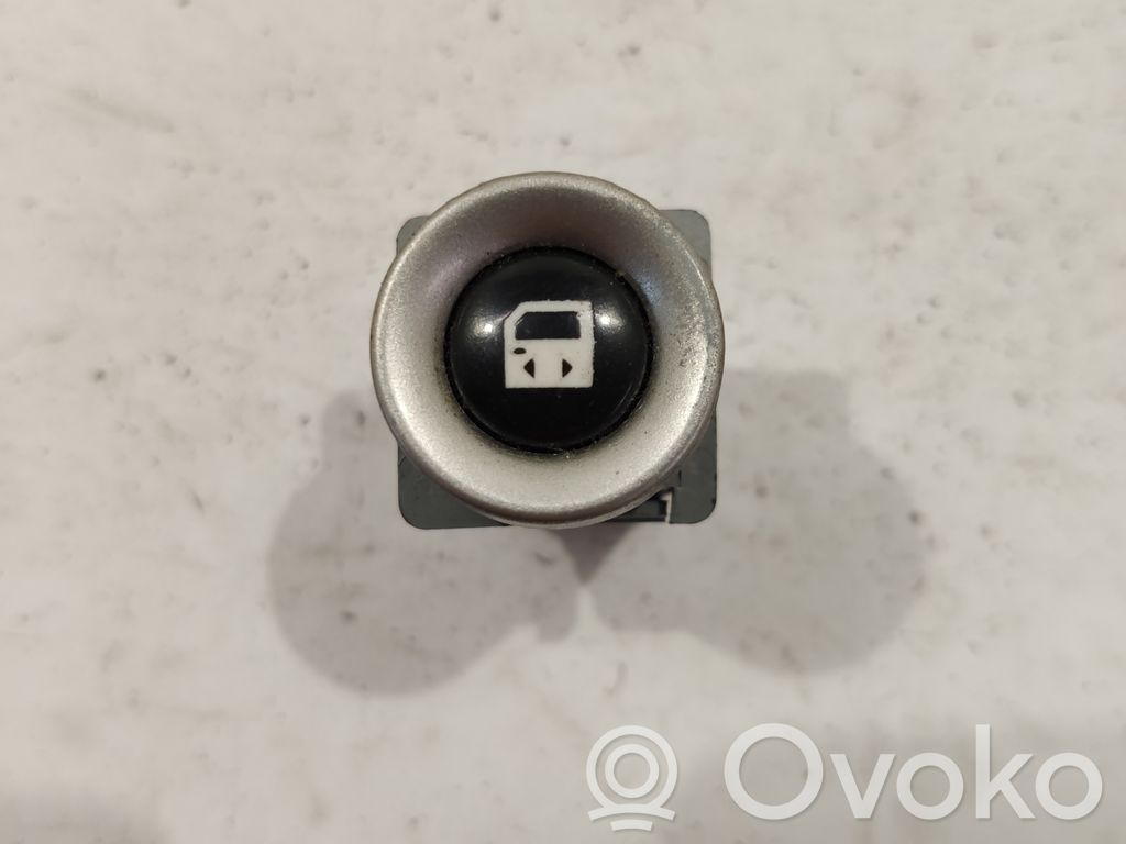 Citroen C8 Tailgate opening switch 