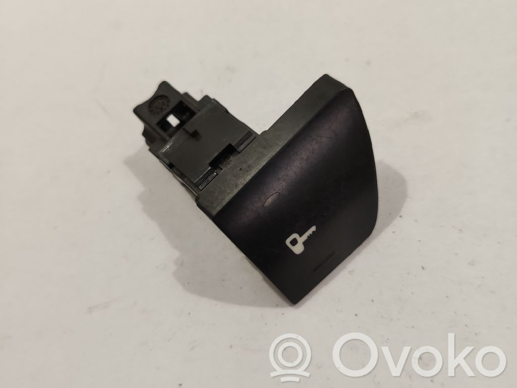 Peugeot 307 Central locking switch button 