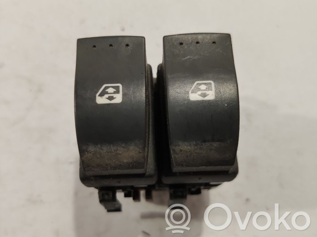 Renault Laguna II Electric window control switch 