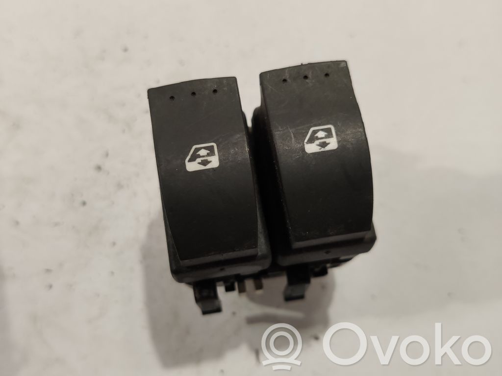 Renault Laguna II Electric window control switch 