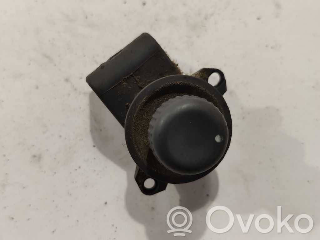 Renault Espace III Wing mirror control module 