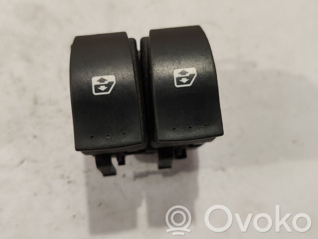 Renault Vel Satis Electric window control switch 