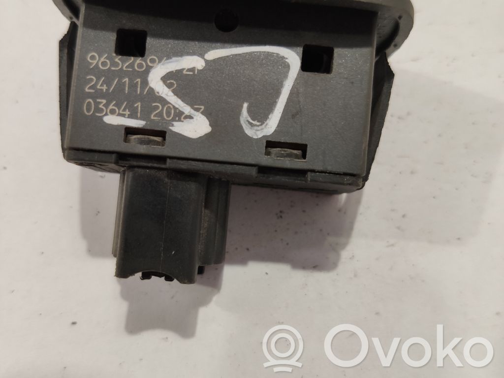 Citroen C5 Electric window control switch 