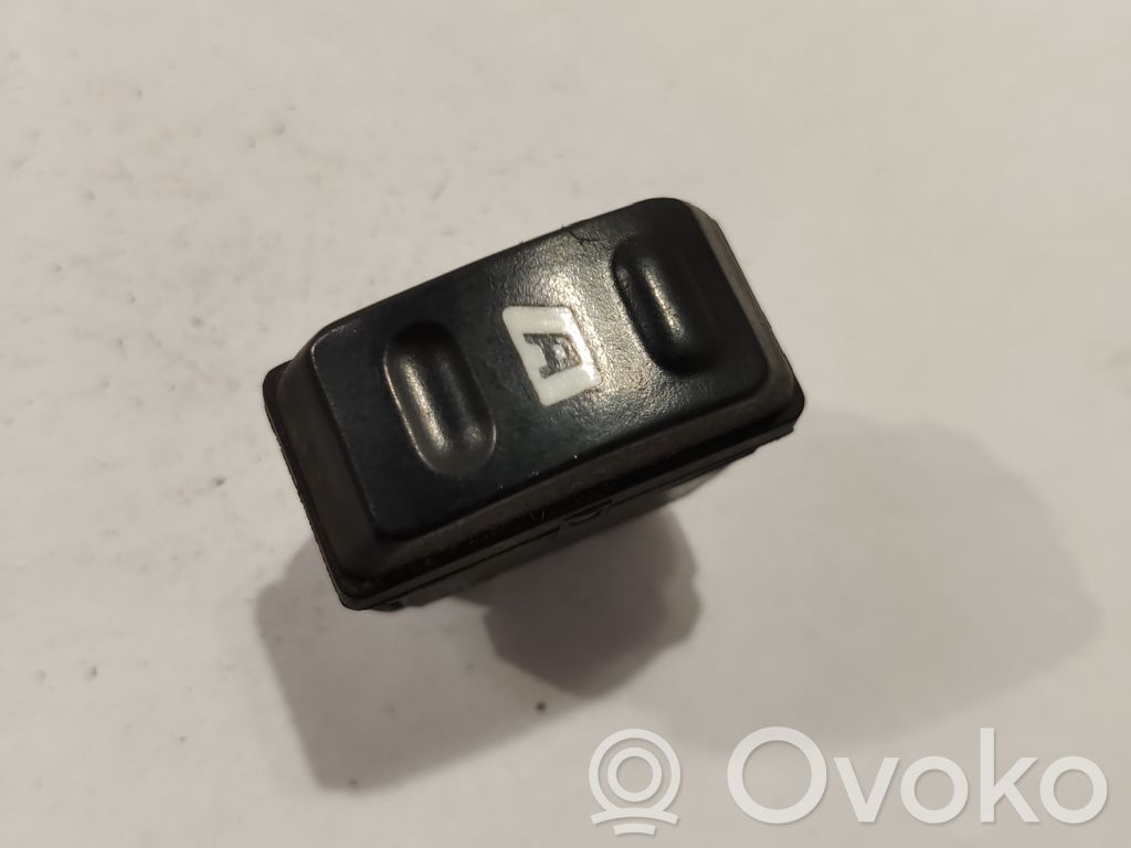 Citroen Xsara Picasso Electric window control switch 