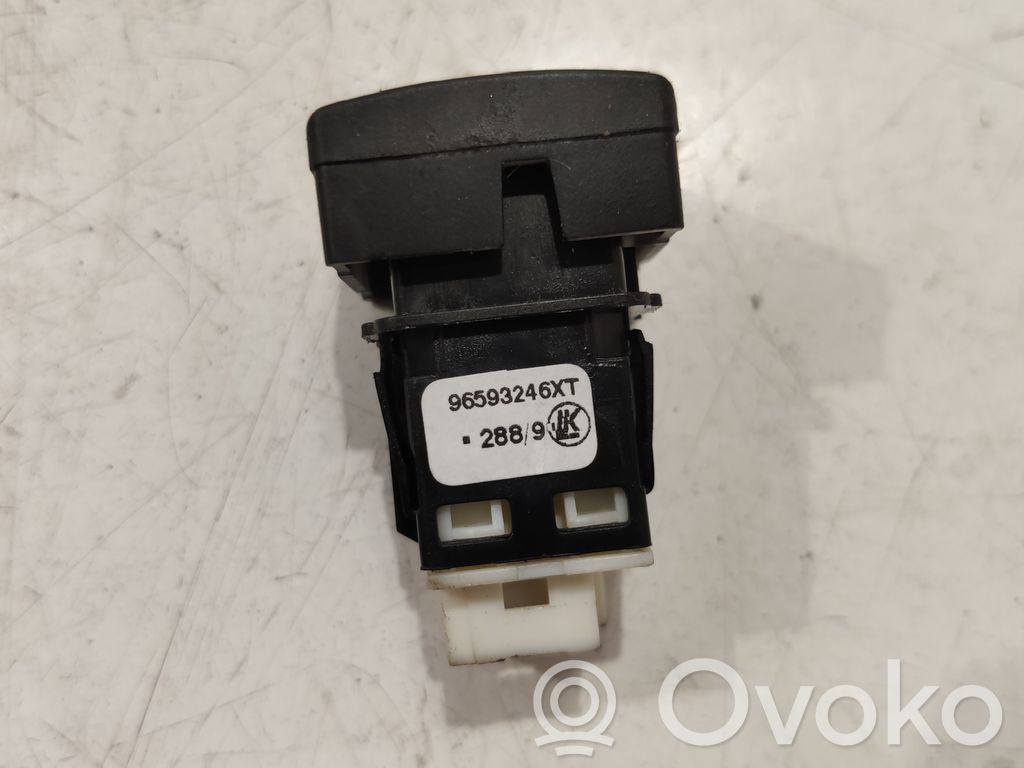Citroen Berlingo Child safety switch 