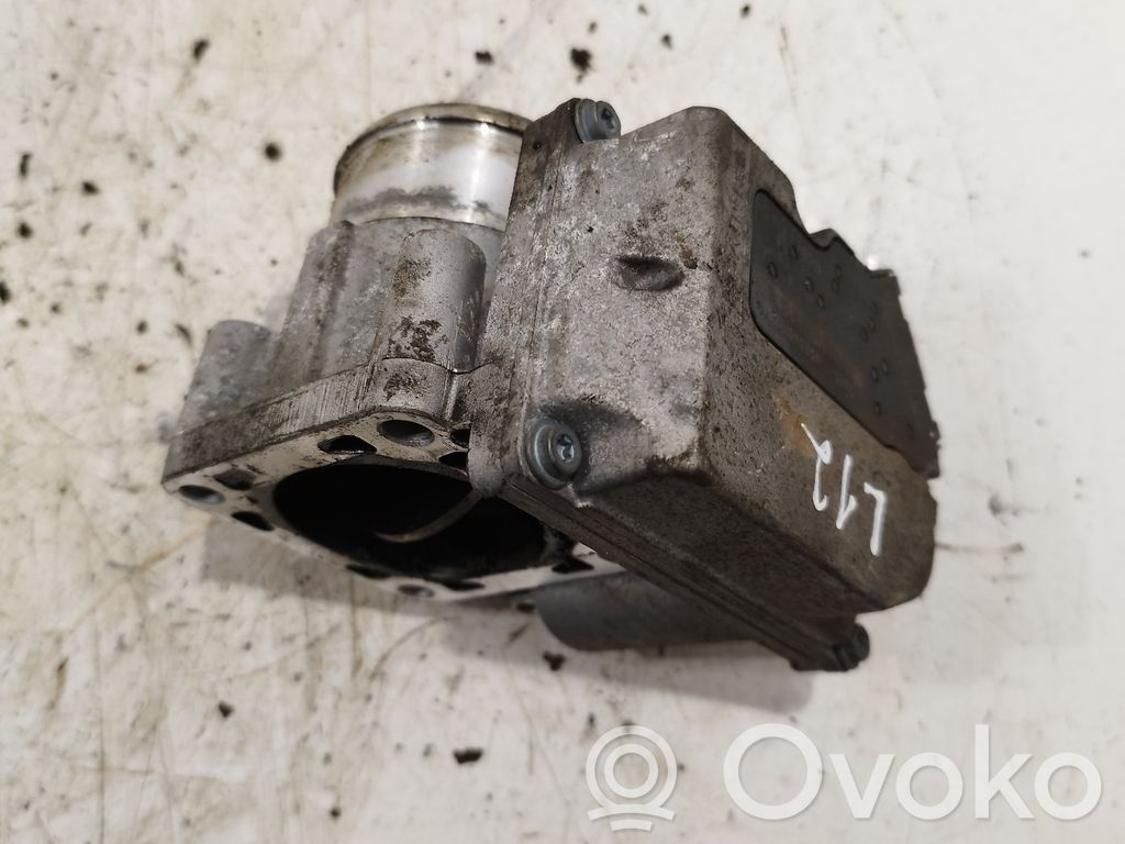 Hyundai i30 Throttle valve 