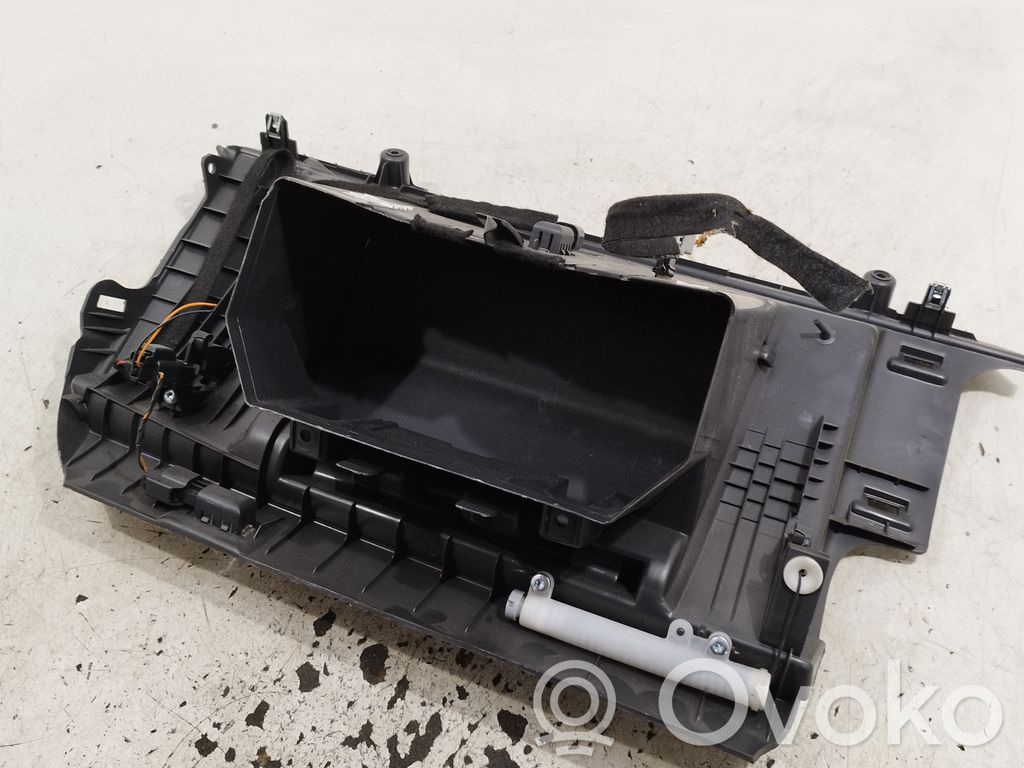 Volvo V50 Guantera 