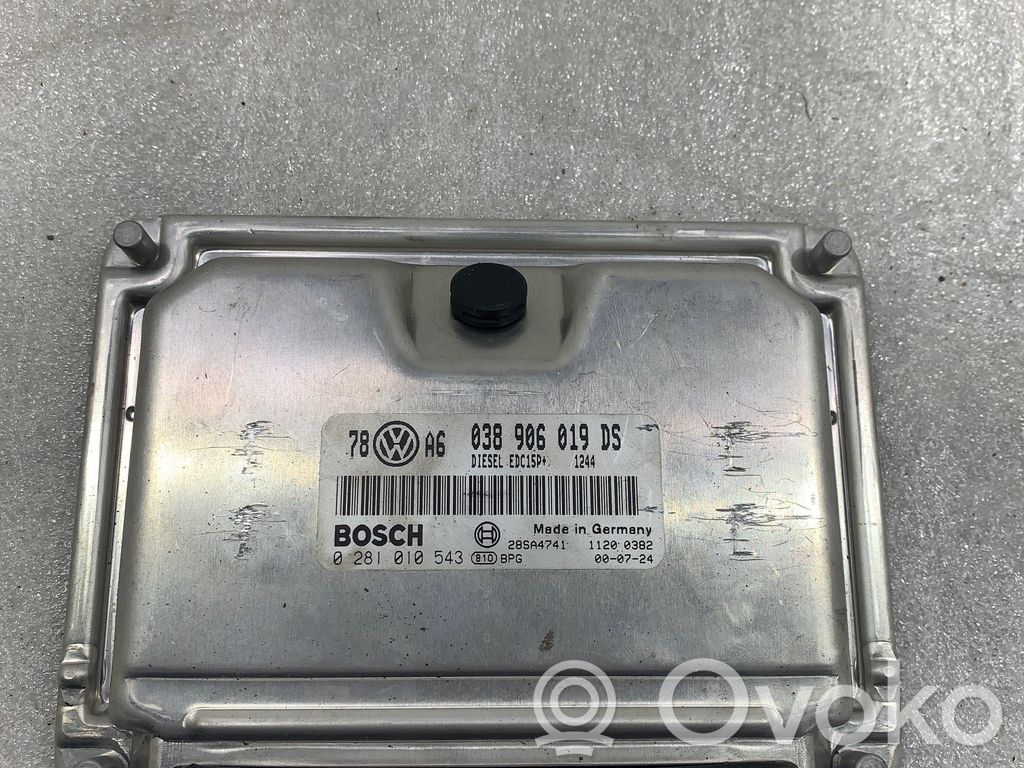 Volkswagen PASSAT B5 Engine control unit/module 