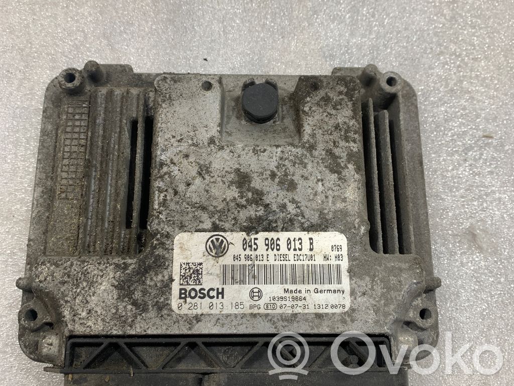 Volkswagen Polo IV 9N3 Variklio valdymo blokas 