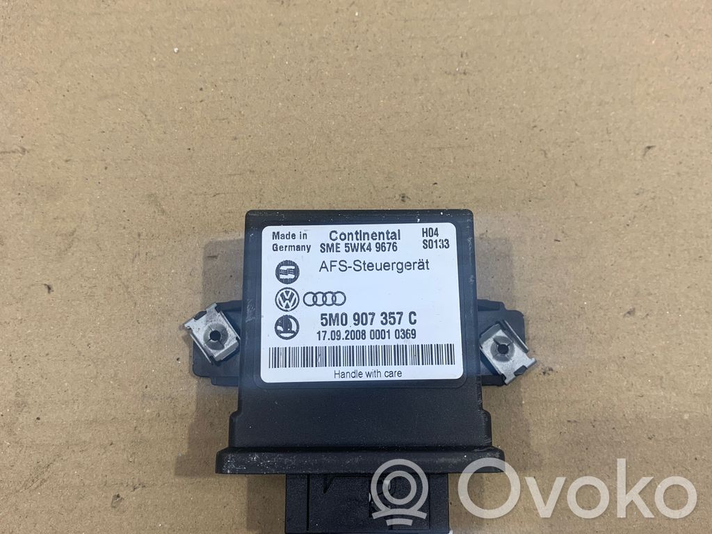 Volkswagen Tiguan Sterownik / Moduł świateł LCM 