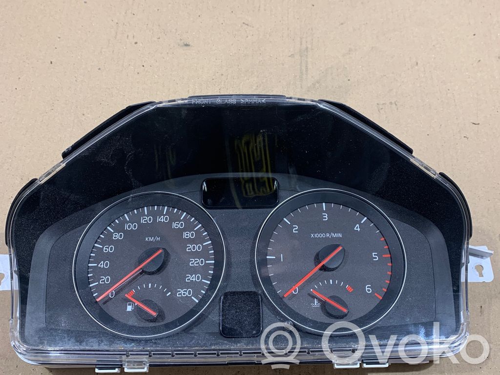 Volvo V50 Speedometer (instrument cluster) 