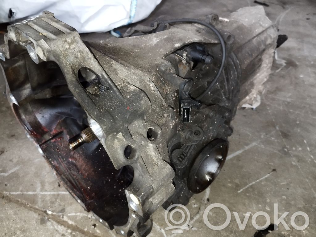 Audi A4 S4 B7 8E 8H Caja de cambios manual de 6 velocidades 