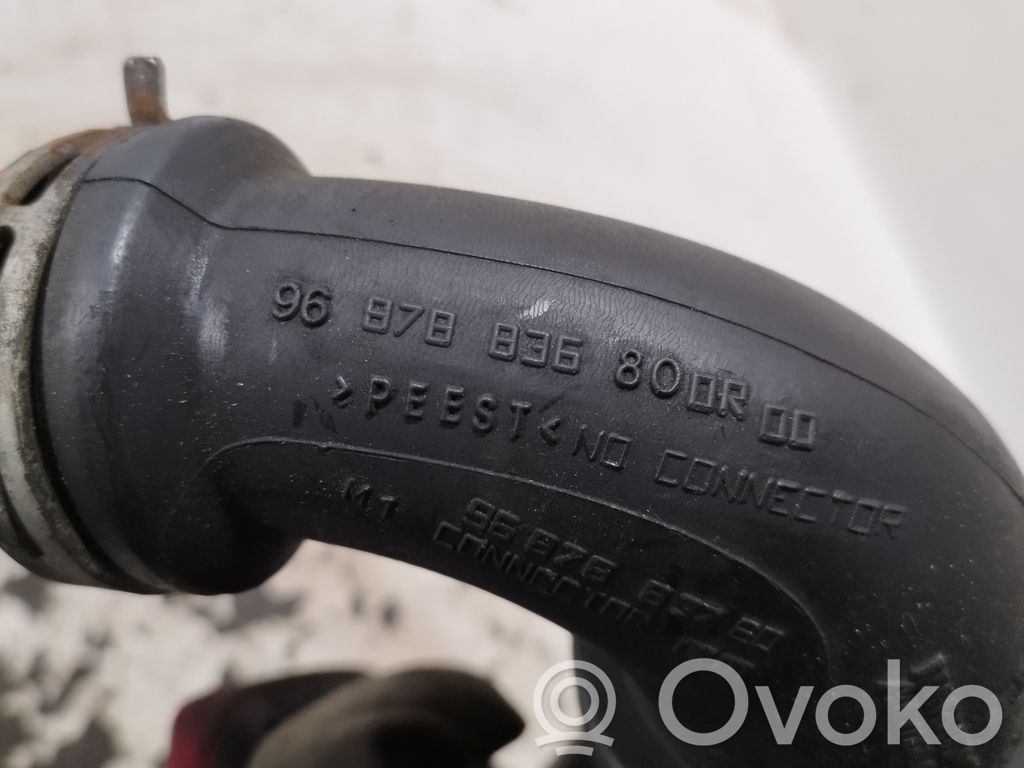 Citroen C3 Picasso Air intake hose/pipe 