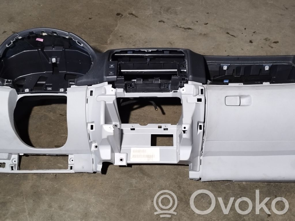 Skoda Fabia Mk2 (5J) Panel de instrumentos 