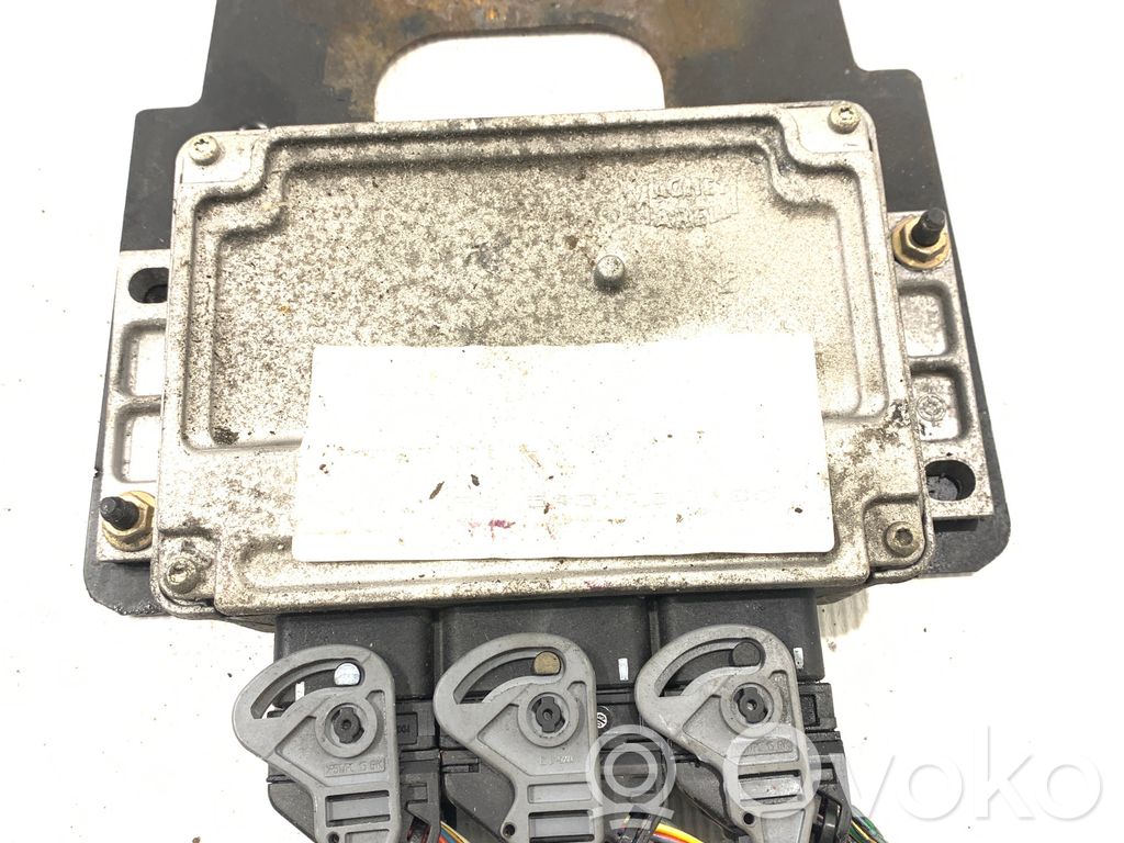 Peugeot 307 Engine control unit/module 