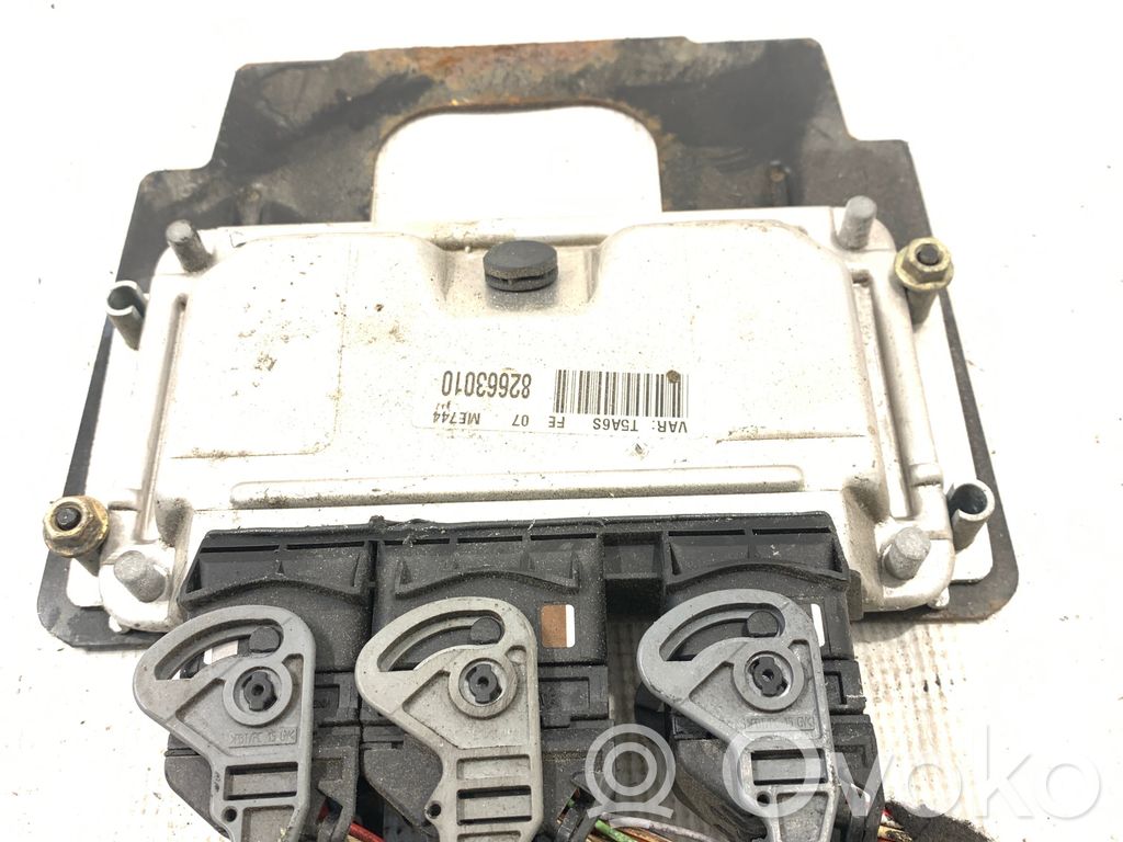 Peugeot 407 Engine control unit/module 