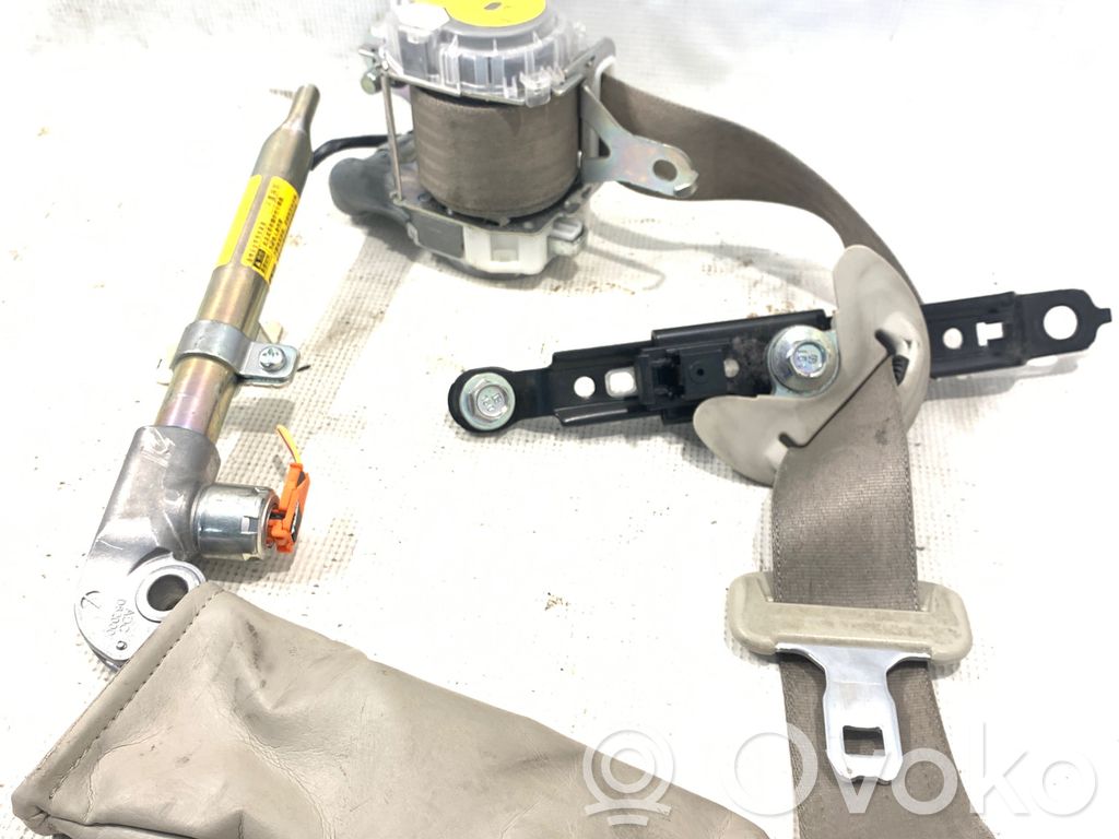 Subaru Outback Cinturón delantero 