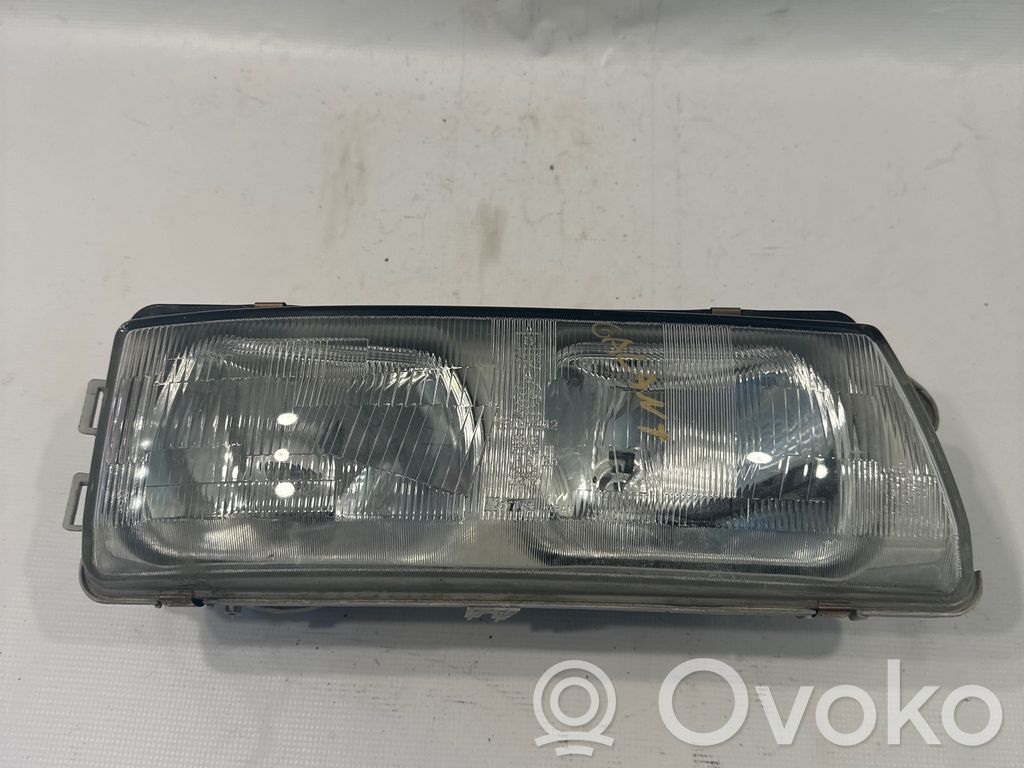 Mitsubishi Galant Lampa przednia 