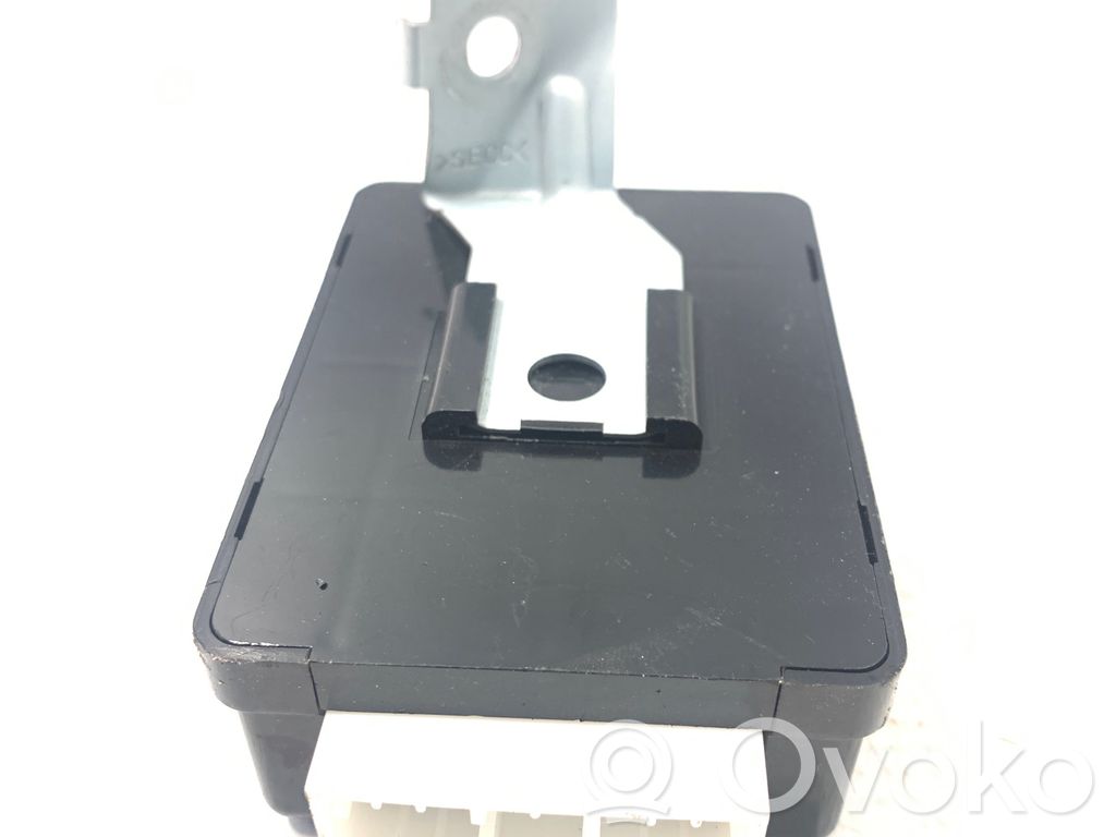 KIA Ceed Door central lock control unit/module 