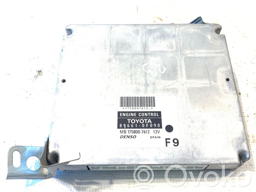 Toyota Corolla Verso AR10 Engine control unit/module 