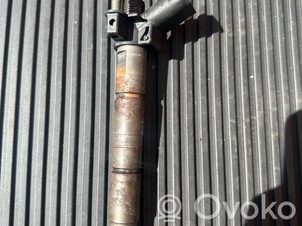BMW 1 E81 E87 Fuel injector 