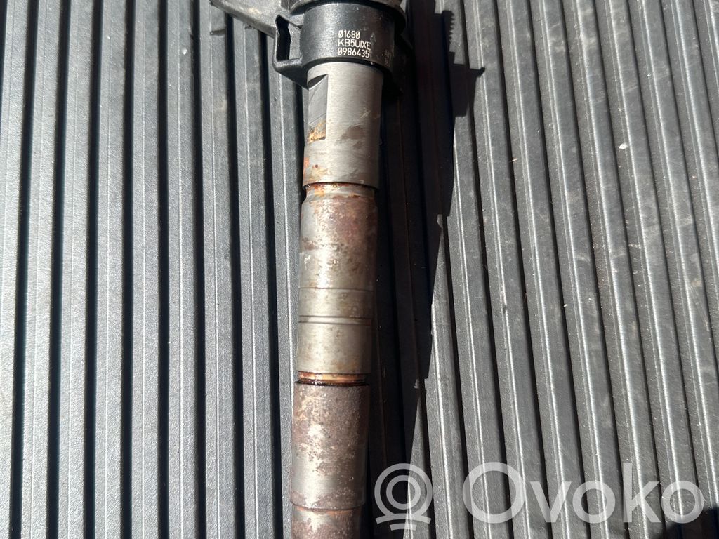 BMW 1 E81 E87 Fuel injector 