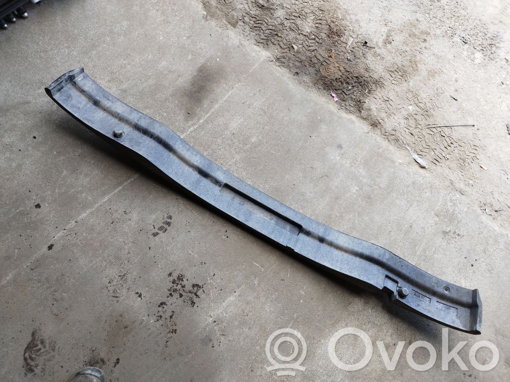 BMW 7 E65 E66 Bampera putuplasta daļa 
