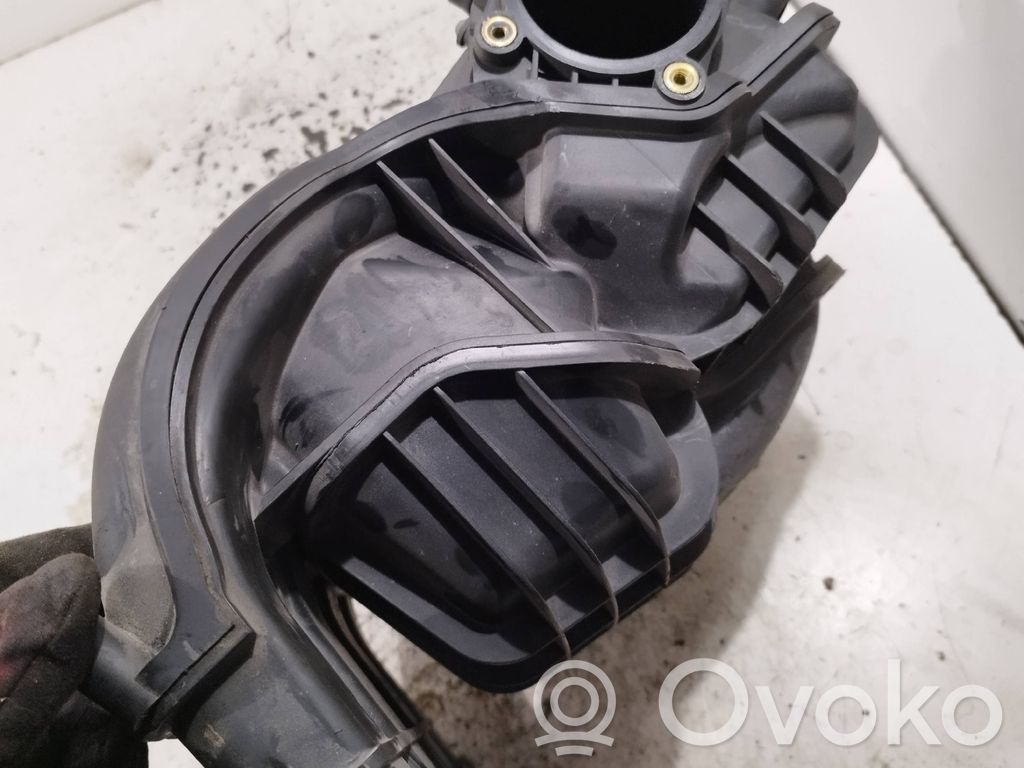 BMW 1 E81 E87 Intake manifold 
