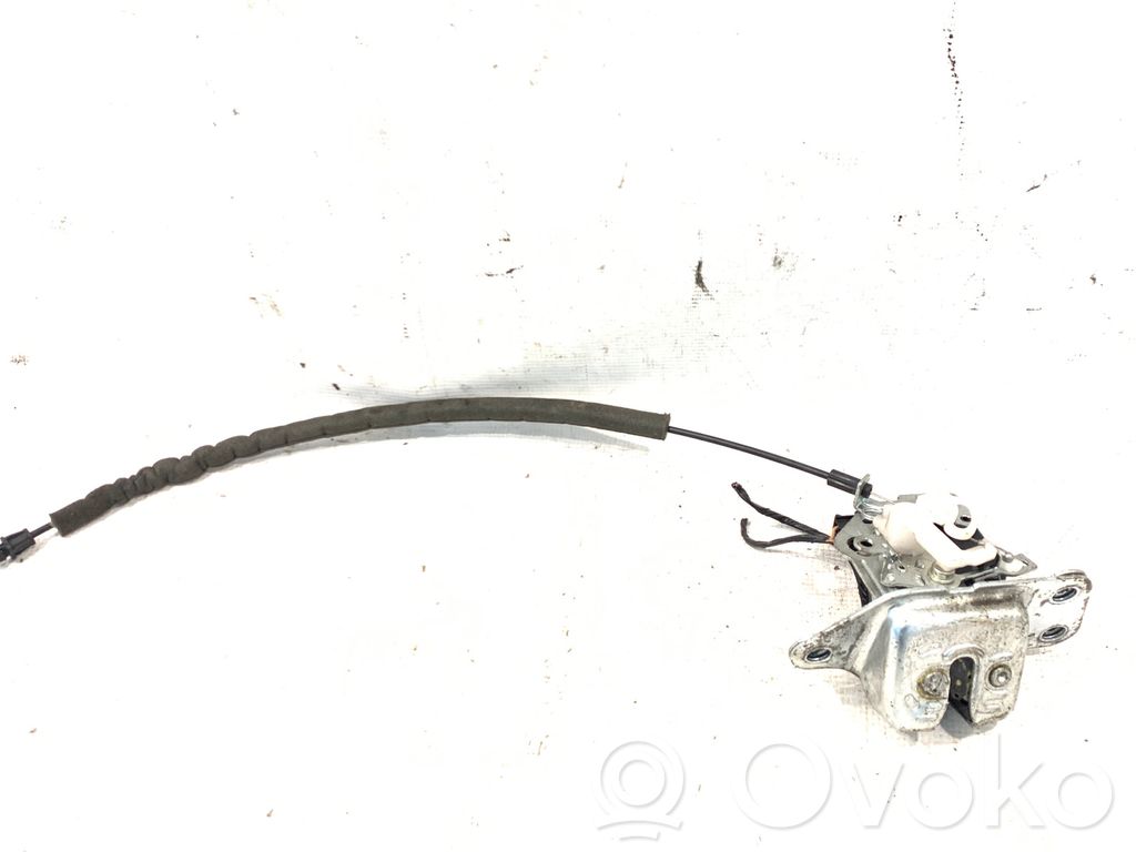 Loading door lock