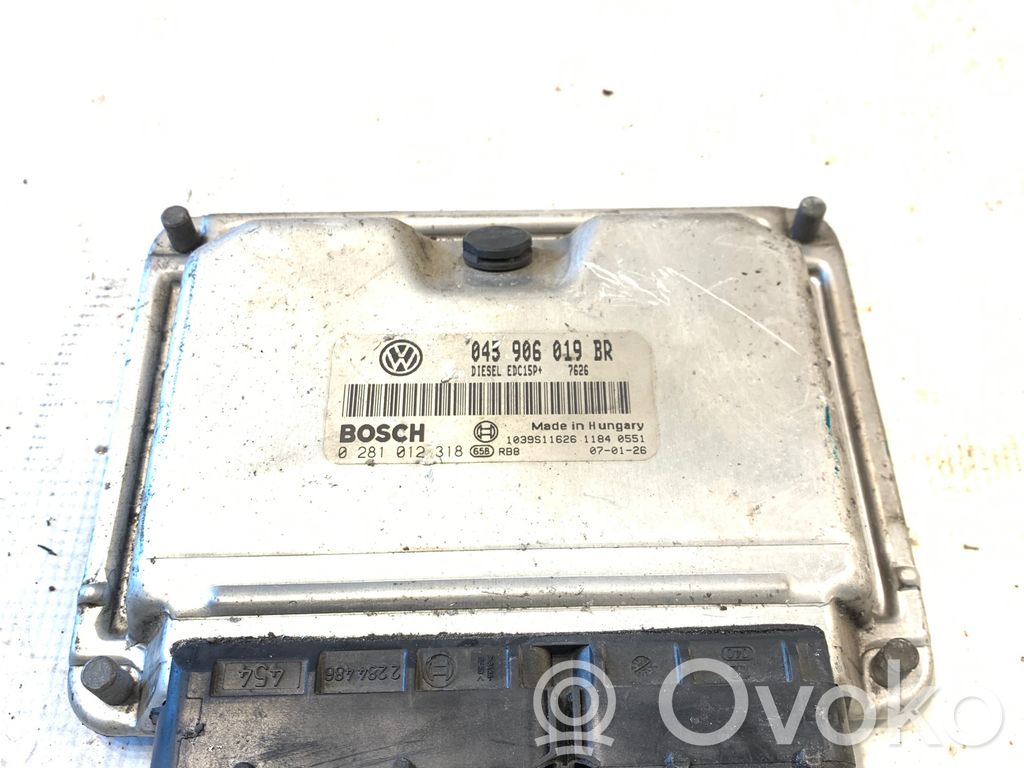 Skoda Fabia Mk2 (5J) Engine control unit/module 