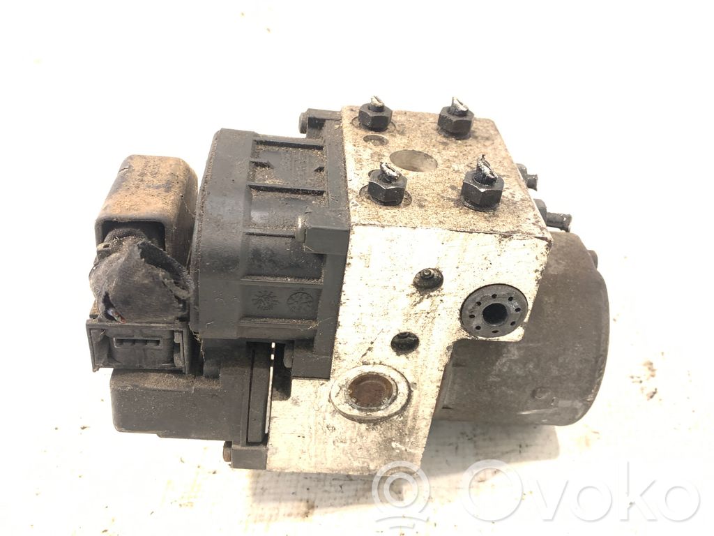 Volkswagen PASSAT B5.5 ABS Pump 