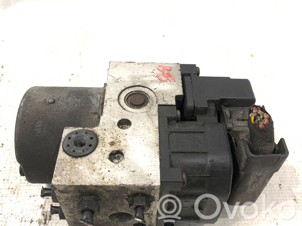 Volkswagen PASSAT B5 ABS Pump 
