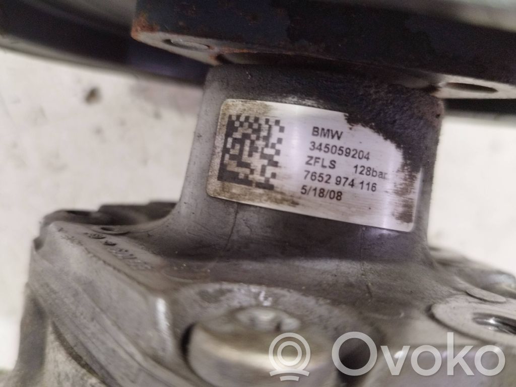 BMW X3 E83 Ohjaustehostimen pumppu 