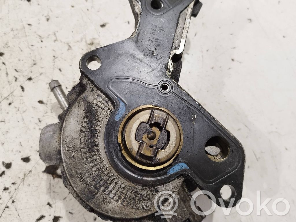 Volkswagen PASSAT B6 Alipainepumppu 