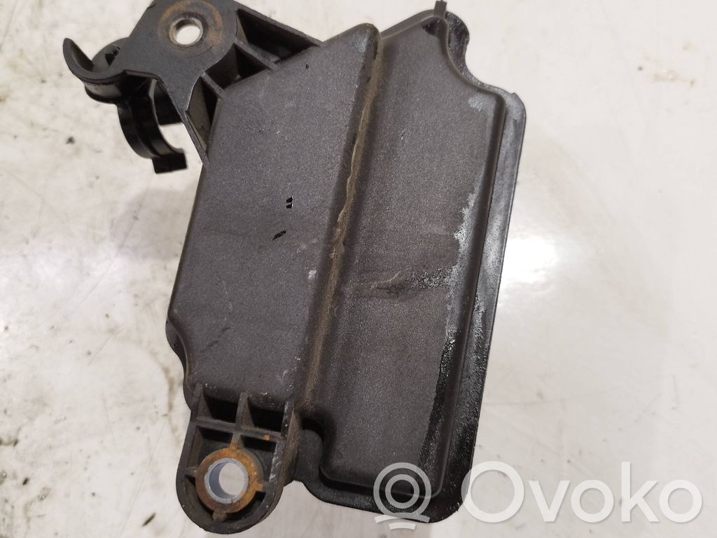 Ford Mondeo MK IV Vacuum air tank 