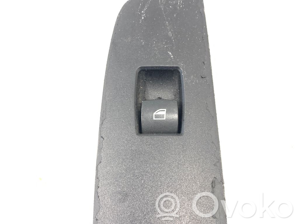 BMW 1 E81 E87 Electric window control switch 