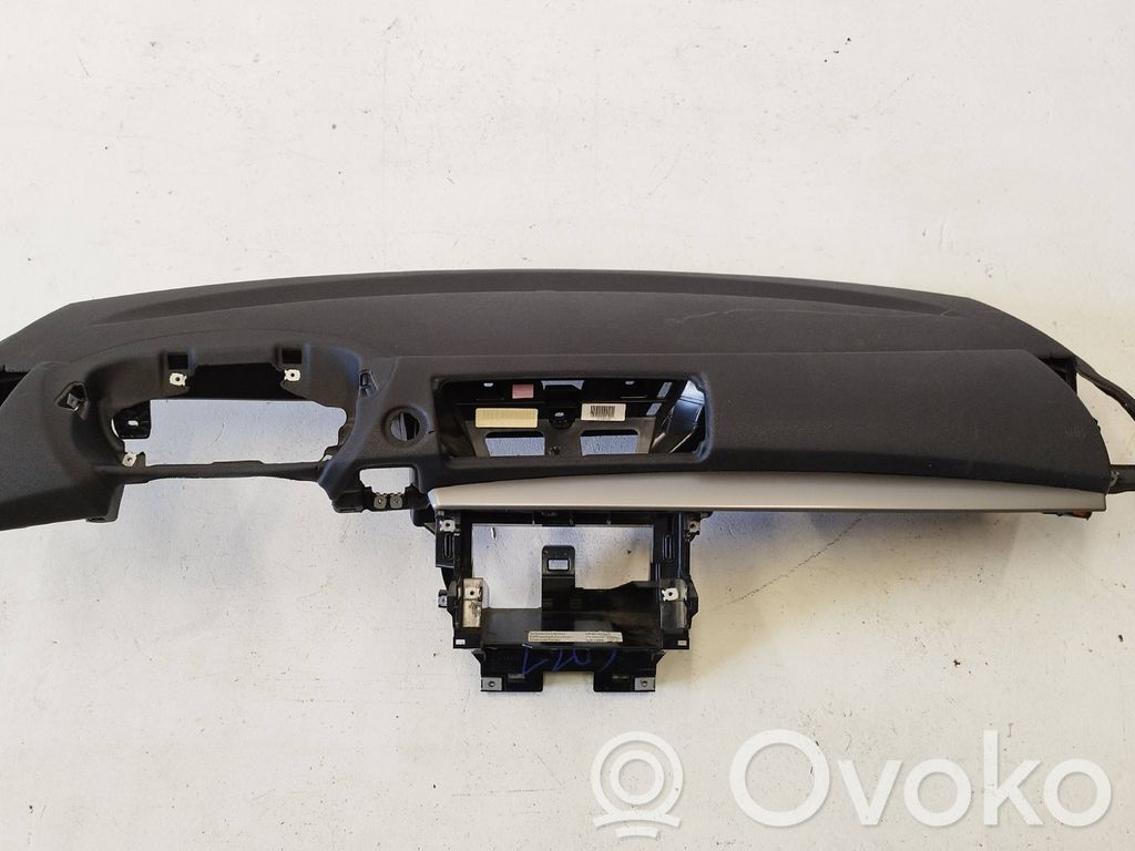 BMW 1 E81 E87 Panel de instrumentos 