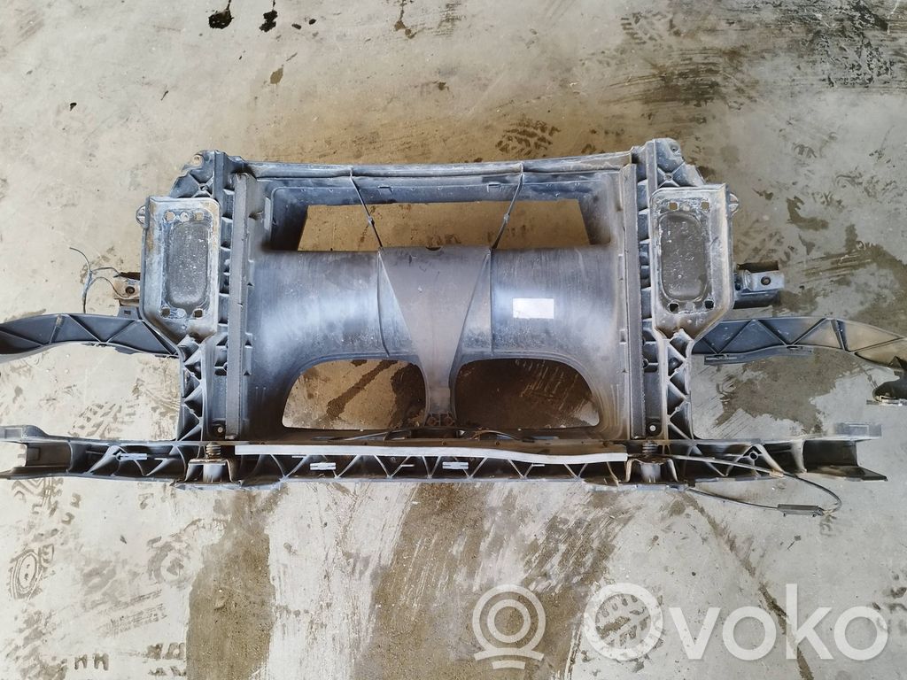 BMW 1 E81 E87 Radiatoru panelis 