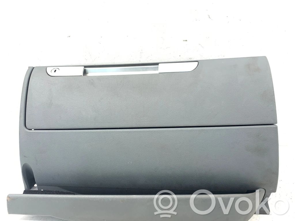 BMW 3 E90 E91 Glove box 